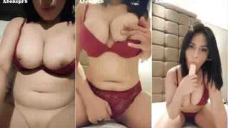 Bokep ratih maharani bh merah omek dildo